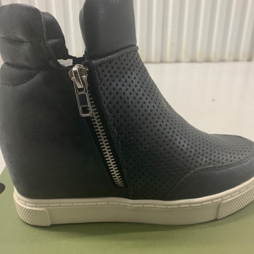 Ankle boot - Picture 4 of 8